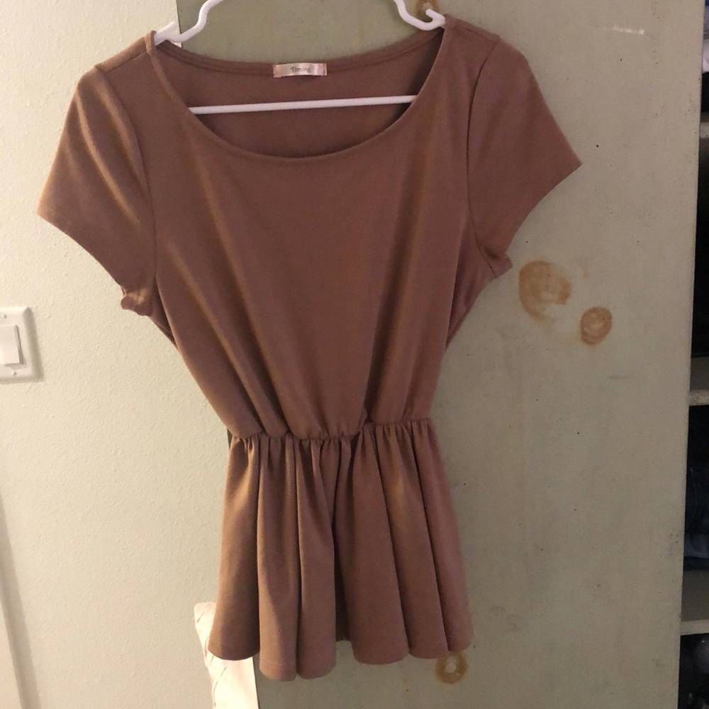 Medium timing top